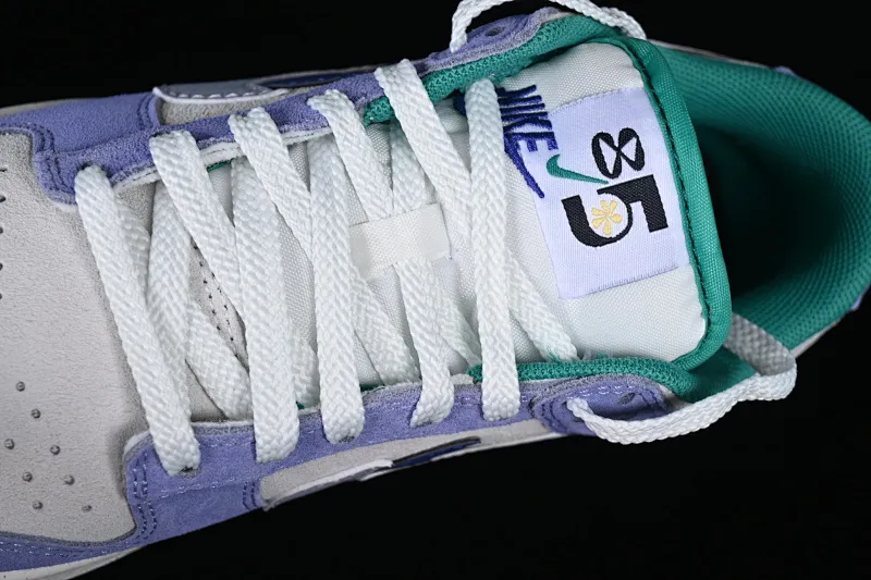 All categories Nk SB Dunk Series Nk SB Dunk Low low-top sneakers Nk SB Dunk Low "85" blue and white flowers double hook straps SB low-top sports and leisure sneakers DO9457-144